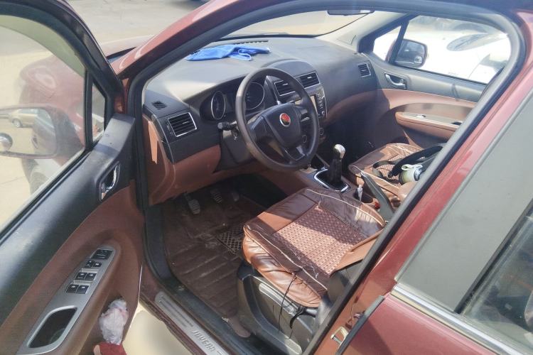 Used FORTHING Joyear X5 2016 1.6L Manual Luxury Edition Driver Seat