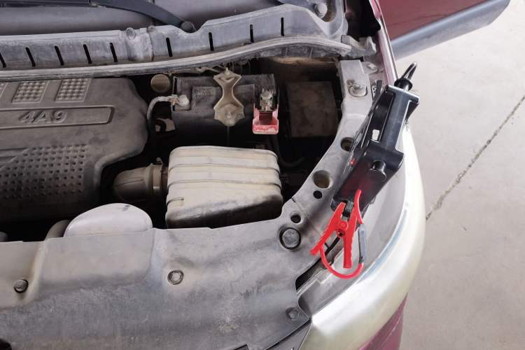 Used FORTHING Joyear X5 2016 1.6L Manual Luxury Model Engine Bay Left