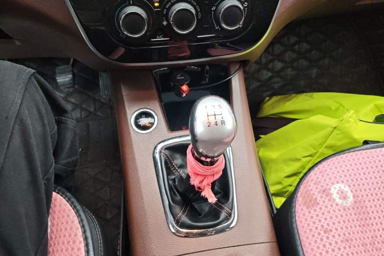 Used FORTHING Joyear X5 2016 1.6L Manual Luxury Model Gear Lever