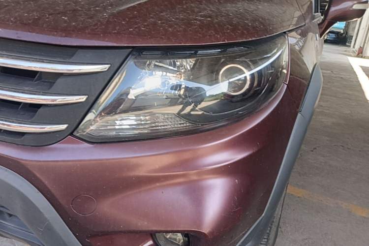 Used FORTHING Joyear X5 2016 1.6L Manual Luxury Edition Left Front Headlight