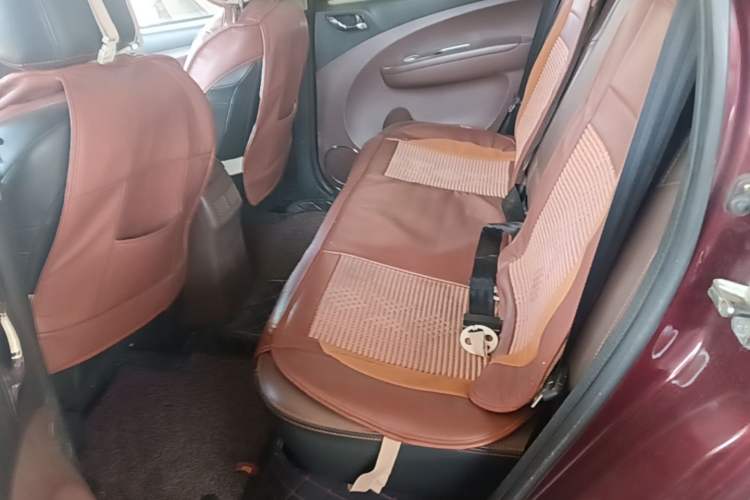 Used FORTHING Joyear X5 2016 1.6L Manual Luxury Edition Left Rear Seat