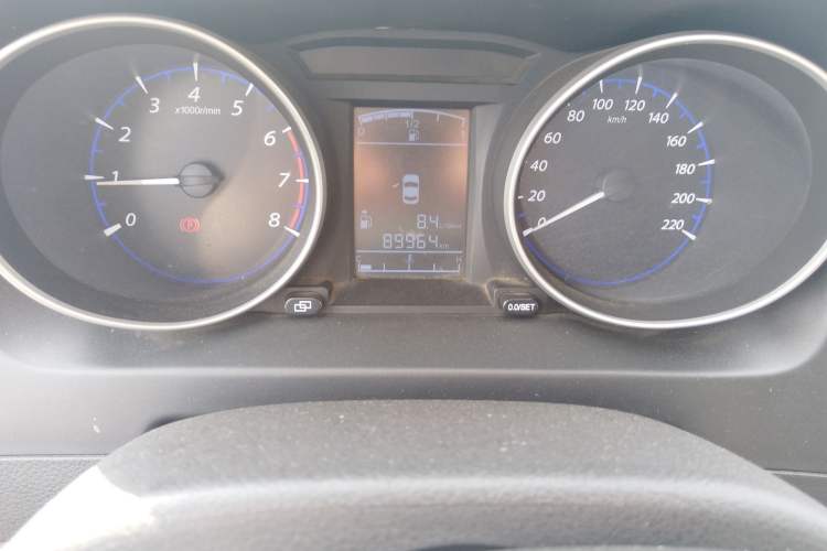 Used FORTHING Joyear X5 2016 1.6L Manual Luxury Edition Odometer Close Up