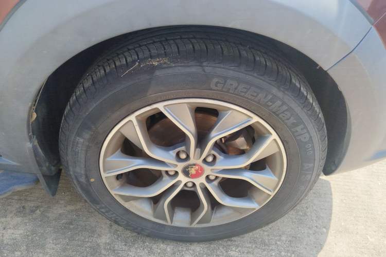 Used FORTHING Joyear X5 2016 1.6L Manual Luxury Edition Right Front Wheel Hub