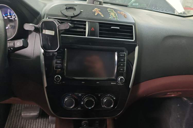 Used FORTHING Joyear X5 2016 1.6L CVT Deluxe Model Audio And AC Panel