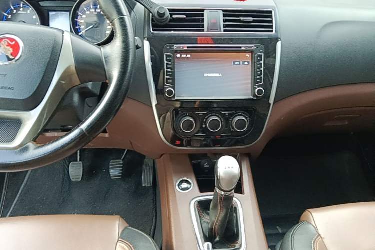 Used FORTHING Joyear X5 2016 1.6L Manual Luxury Model Audio And AC Panel