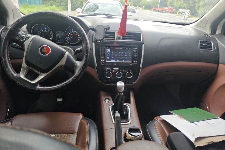 Used FORTHING Joyear X5 2016 1.6L Manual Luxury Model Center Console