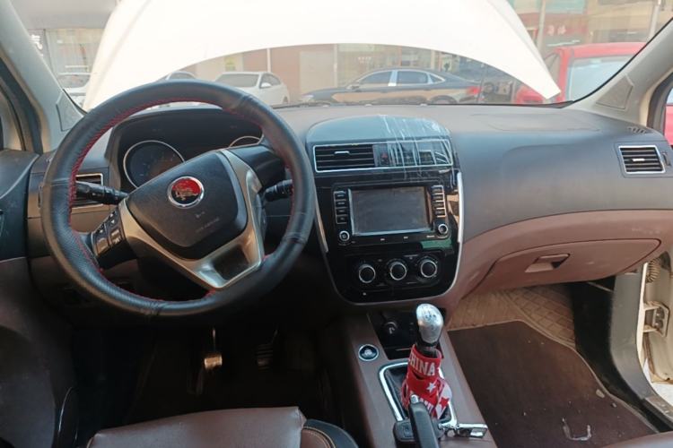 Used FORTHING Joyear X5 2016 1.6L Manual Luxury Model Center Console