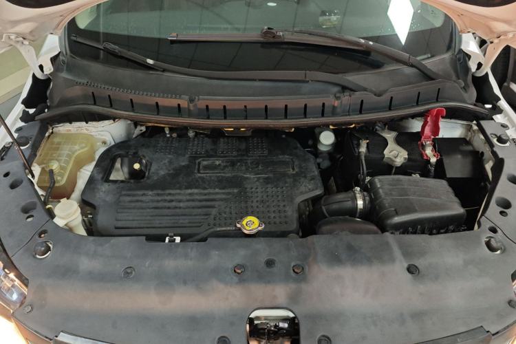 Used FORTHING Joyear X5 2016 1.6L CVT Deluxe Model Engine Bay