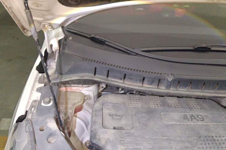 Used FORTHING Joyear X5 2016 1.6L CVT Luxury Model Engine Bay Right