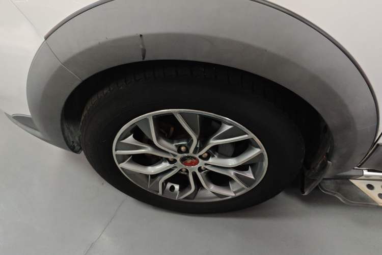 Used FORTHING Joyear X5 2016 1.6L CVT Deluxe Model Exterior 4