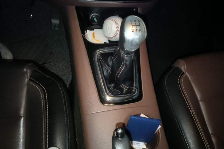 Used FORTHING Joyear X5 2016 1.6L Manual Luxury Edition Gear Lever