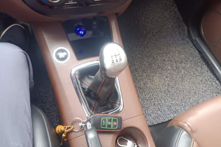 Used FORTHING Joyear X5 2016 1.6L Manual Luxury Model Gear Lever