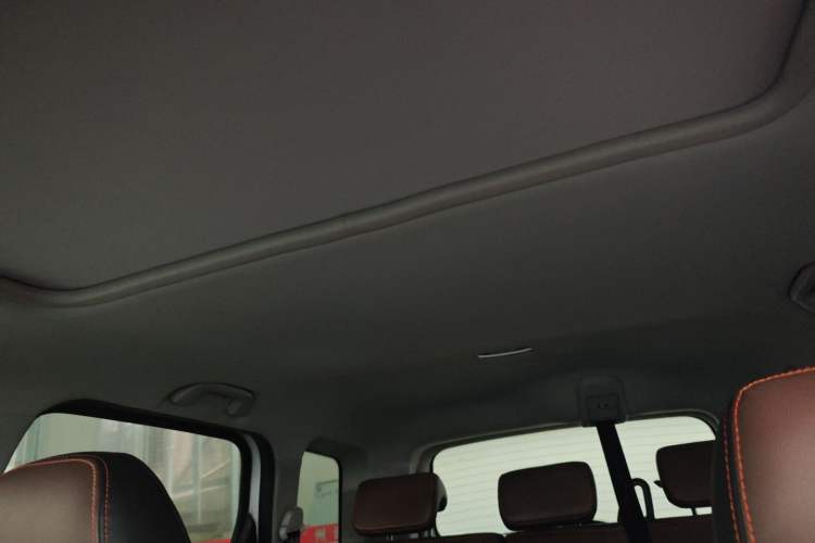 Used FORTHING Joyear X5 2016 1.6L CVT Deluxe Model Headliner