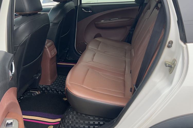 Used FORTHING Joyear X5 2016 1.6L Manual Luxury Model Interior 1