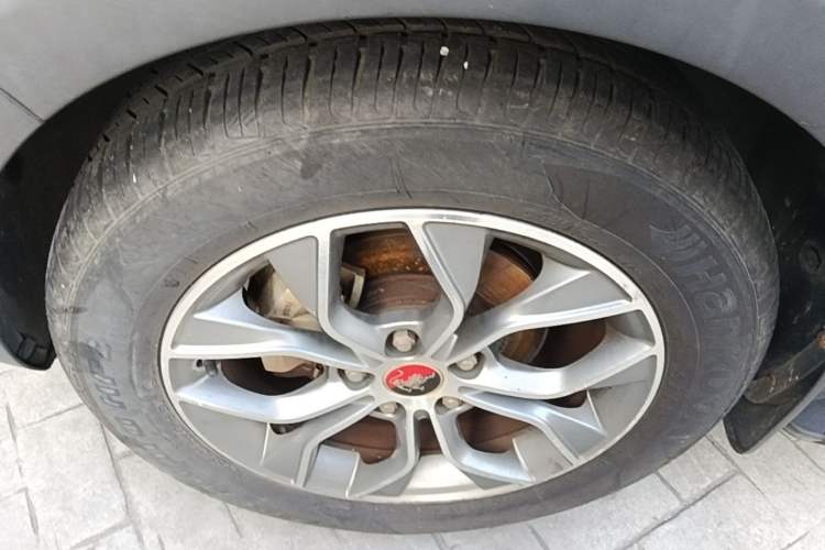Used FORTHING Joyear X5 2016 1.6L Manual Luxury Model Left Front Wheel Hub