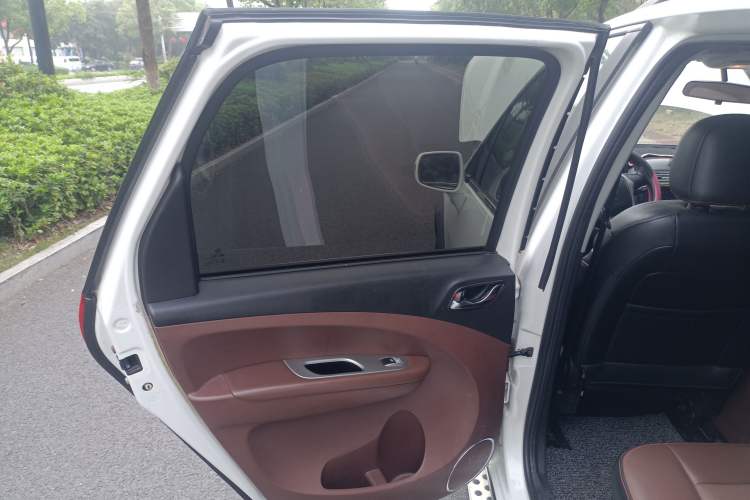 Used FORTHING Joyear X5 2016 1.6L Manual Luxury Model Left Rear Door Interior