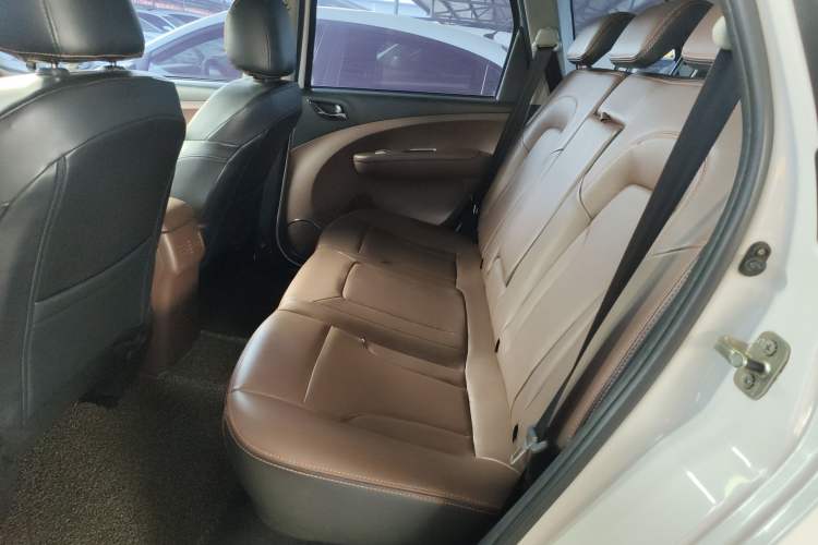 Used FORTHING Joyear X5 2016 1.6L CVT Luxury Model Left Rear Seat