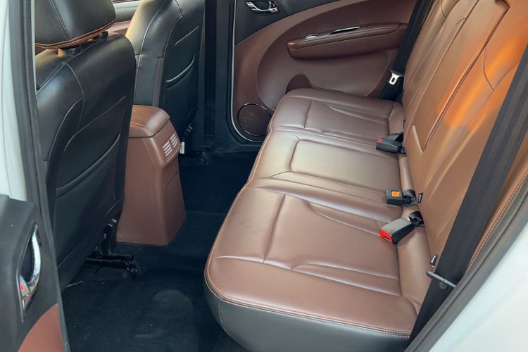 Used FORTHING Joyear X5 2016 1.6L Manual Luxury Edition Left Rear Seat