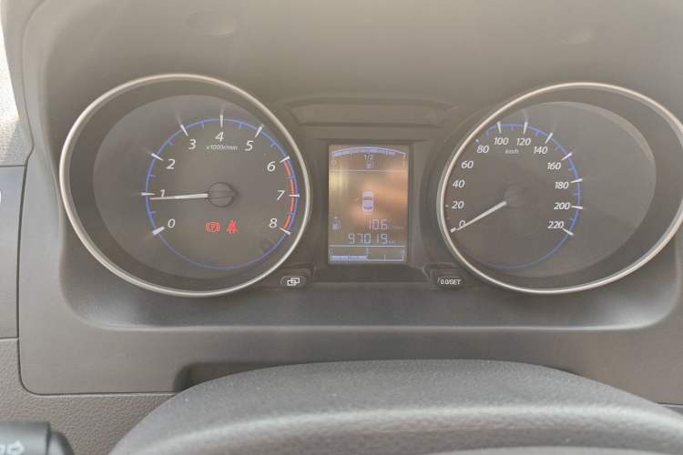 Used FORTHING Joyear X5 2016 1.6L Manual Luxury Model Odometer Close Up