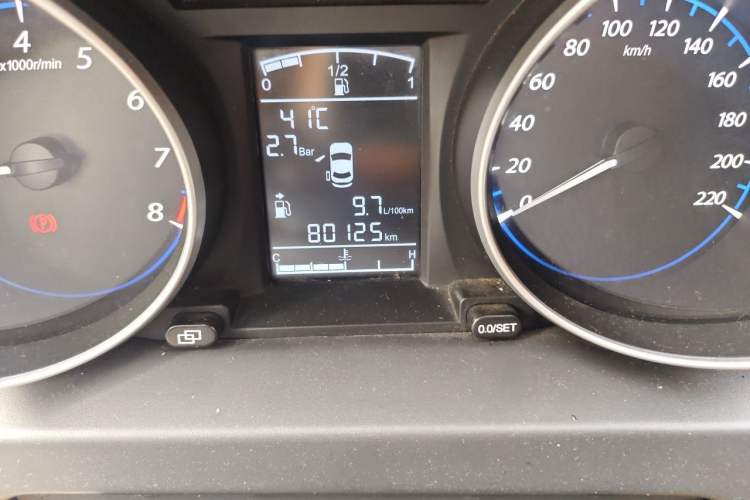 Used FORTHING Joyear X5 2016 1.6L Manual Luxury Model Odometer Close Up
