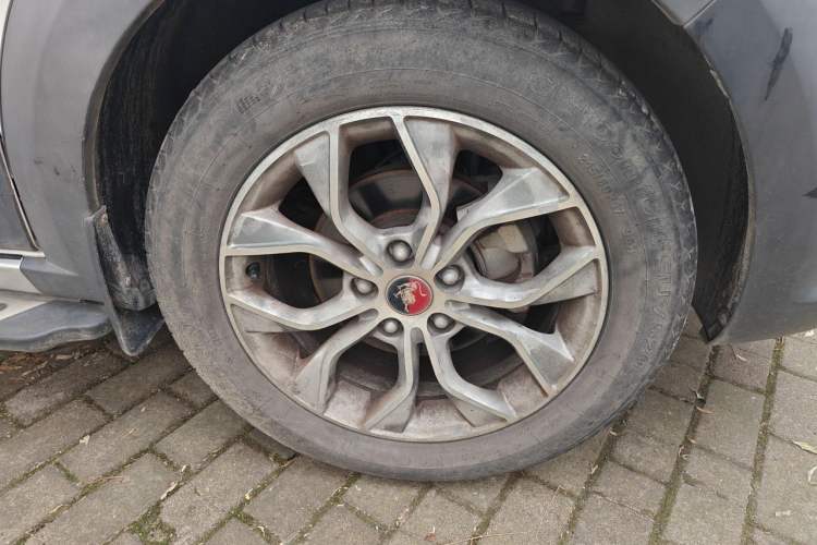 Used FORTHING Joyear X5 2016 1.6L Manual Luxury Model Right Front Wheel Hub