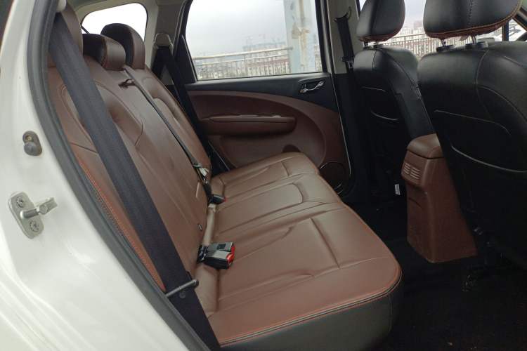 Used FORTHING Joyear X5 2016 1.6L Manual Luxury Edition Right Rear Seat