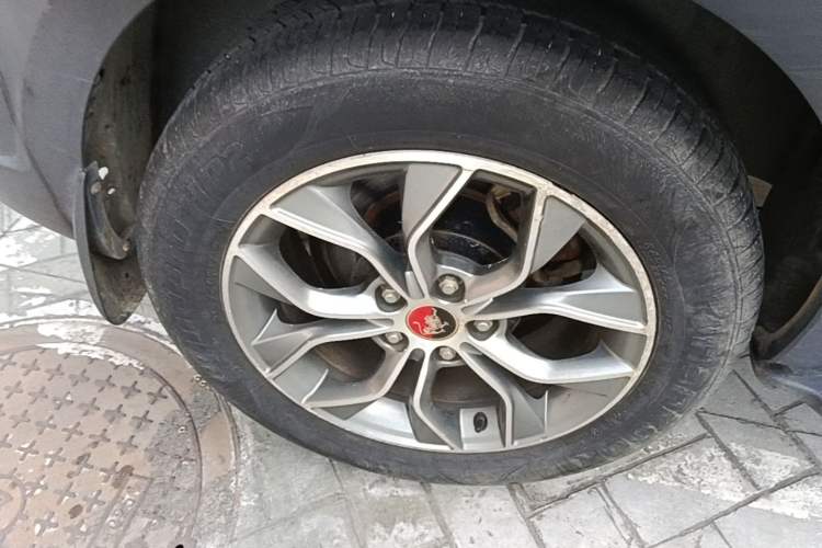 Used FORTHING Joyear X5 2016 1.6L Manual Luxury Model Right Rear Wheel Hub