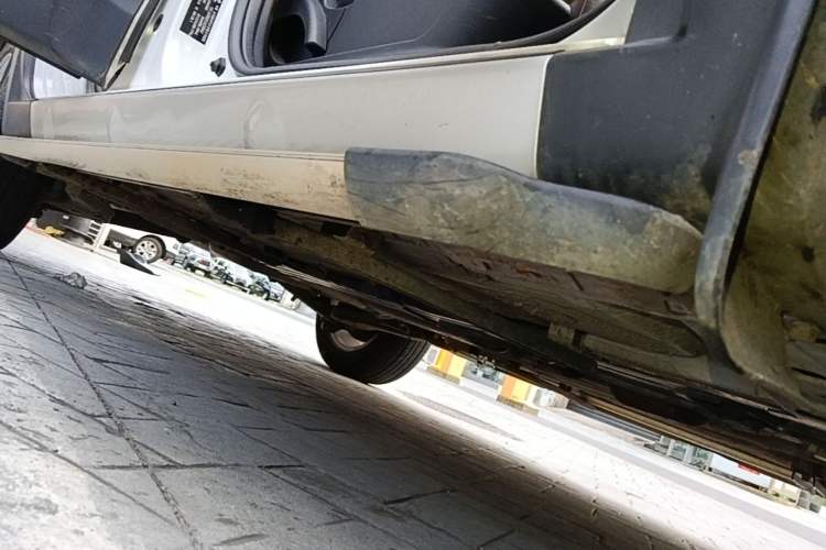 Used FORTHING Joyear X5 2016 1.6L Manual Luxury Model Right Side Sill