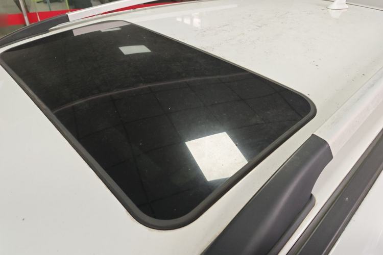 Used FORTHING Joyear X5 2016 1.6L CVT Deluxe Model Roof