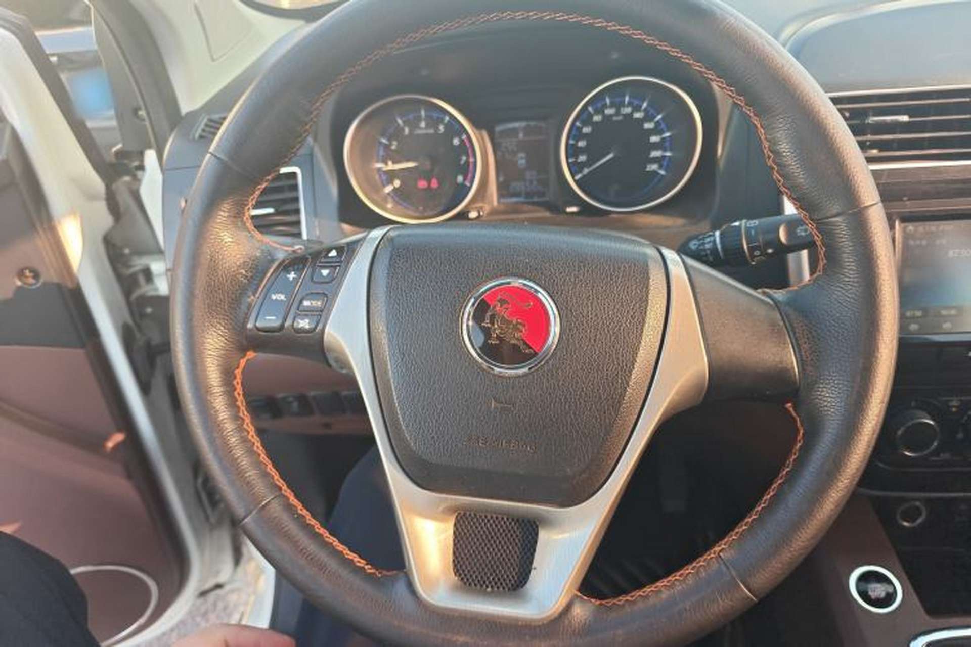 Used FORTHING Joyear X5 2016 1.6L Manual Luxury Model Steering Wheel