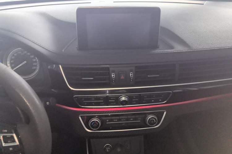 Used FORTHING Joyear X5 2017 Enjoy Series 1.6L CVT Luxury Model Audio And AC Panel