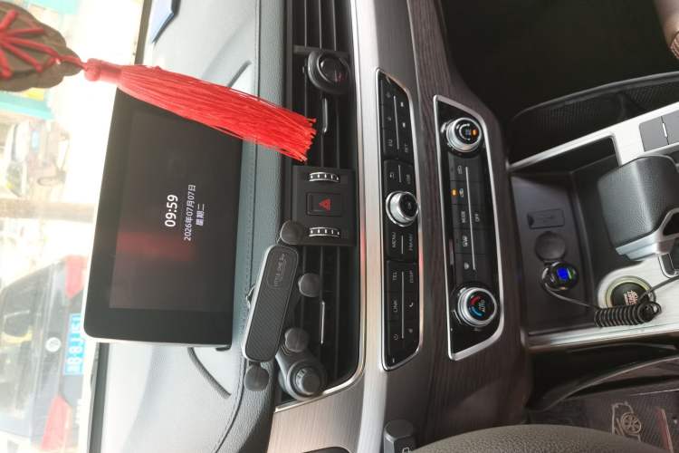 Used FORTHING Joyear X5 2017 Jingxiang Series 1.5T CVT Luxury Model Audio And AC Panel