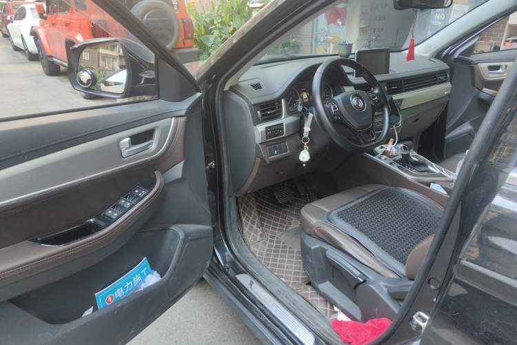 Used FORTHING Joyear X5 2017 Jingxiang Series 1.5T CVT Luxury Model Driver Seat