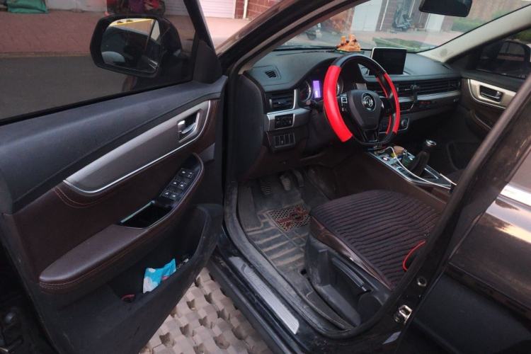 Used FORTHING Joyear X5 2017 2.0L Manual Luxury Version Driver Seat