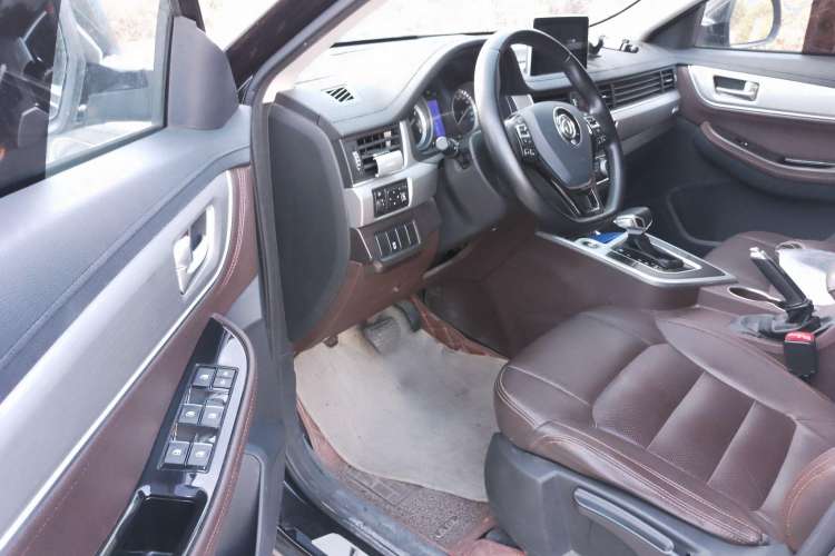 Used FORTHING Joyear X5 2017 1.6L CVT Luxury Model Driver Seat