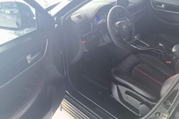 Used FORTHING Joyear X5 2017 Enjoy Series 1.6L CVT Luxury Model Driver Seat