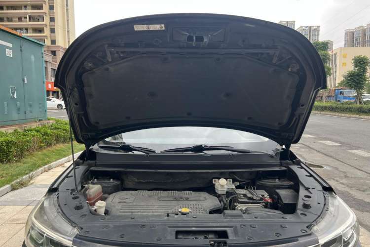 Used FORTHING Joyear X5 2017 1.6L CVT Luxury Model Engine Bay