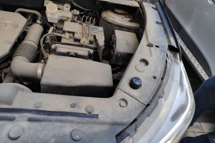 Used FORTHING Joyear X5 2017 Jingxiang Series 1.5T CVT Luxury Model Engine Bay Left