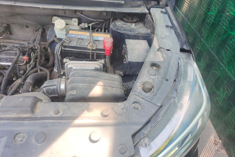 Used FORTHING Joyear X5 2017 1.6L CVT Luxury Model Engine Bay Left