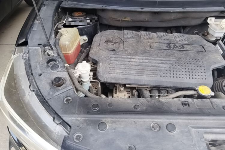 Used FORTHING Joyear X5 2017 1.6L CVT Luxury Model Engine Bay Right