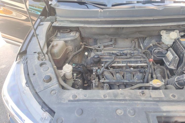 Used FORTHING Joyear X5 2017 1.6L CVT Luxury Model Engine Bay Right