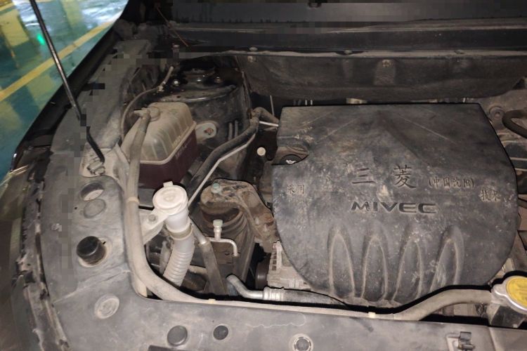 Used FORTHING Joyear X5 2017 Enjoy Series 1.6L CVT Luxury Model Engine Bay Right