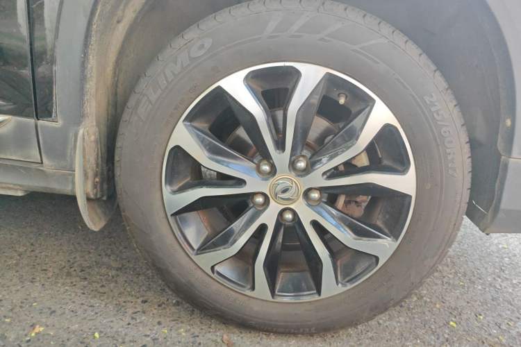 Used FORTHING Joyear X5 2017 1.6L CVT Luxury Model Exterior 1