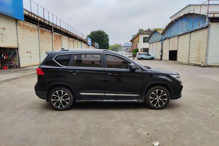 Used FORTHING Joyear X5 2017 Jingxiang Series 1.5T Manual Luxury Model Exterior 2