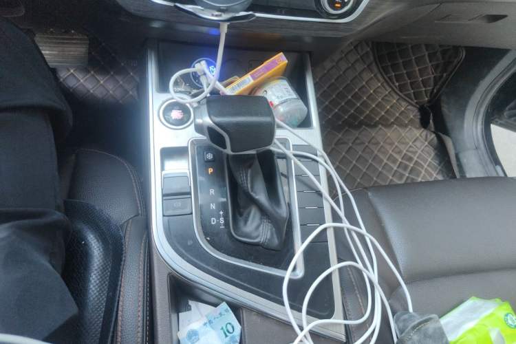Used FORTHING Joyear X5 2017 Jingxiang Series 1.5T CVT Luxury Model Gear Lever