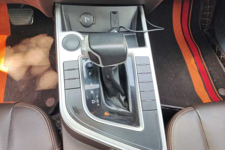 Used FORTHING Joyear X5 2017 1.6L CVT Luxury Model Gear Lever