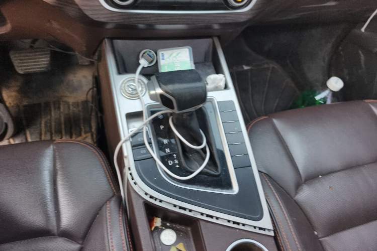 Used FORTHING Joyear X5 2017 Jingxiang Series 1.5T CVT Luxury Model Gear Lever