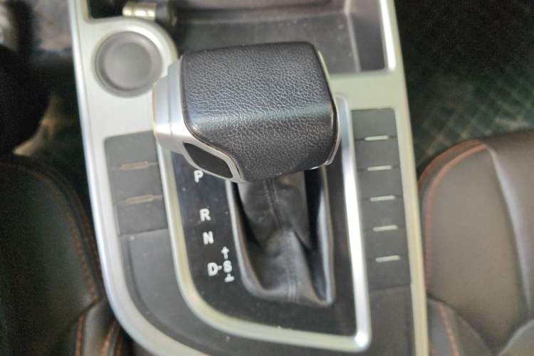 Used FORTHING Joyear X5 2017 1.6L CVT Luxury Model Gear Lever