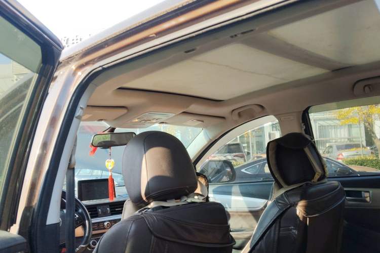 Used FORTHING Joyear X5 2017 Jingxiang Series 1.5T CVT Luxury Model Headliner