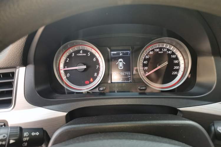 Used FORTHING Joyear X5 2017 Jingxiang Series 1.5T CVT Luxury Model Instrument Cluster